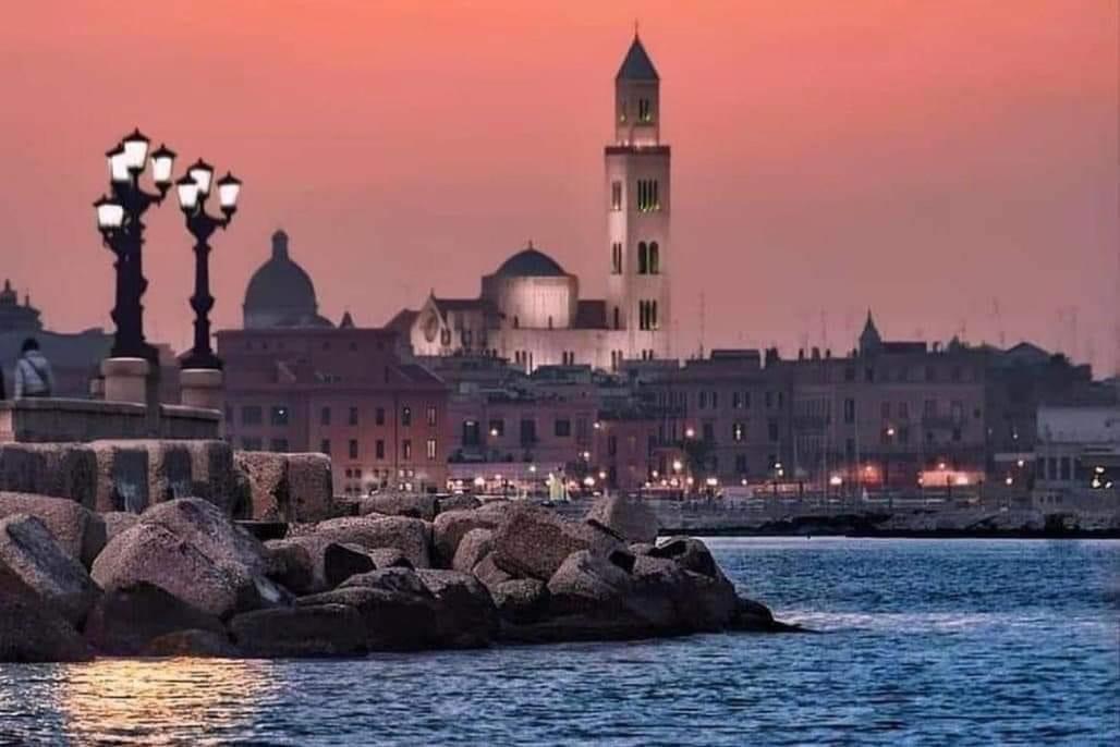 Вілла L'Antica Dimora In Centro Барі Екстер'єр фото